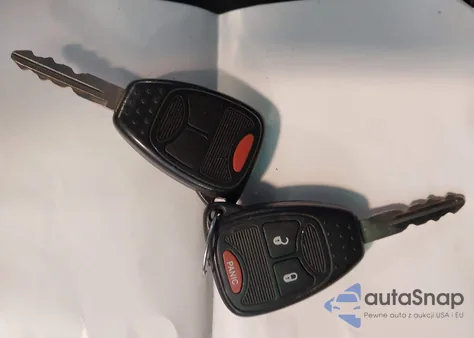 2011 Jeep Compass из США, поврежденный, VIN 1J4NF1FB7BD276846